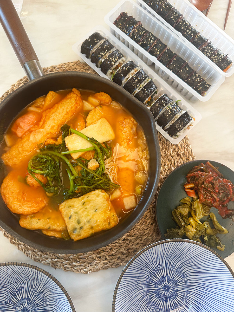 Fish Cake Soup [고래사어묵탕]