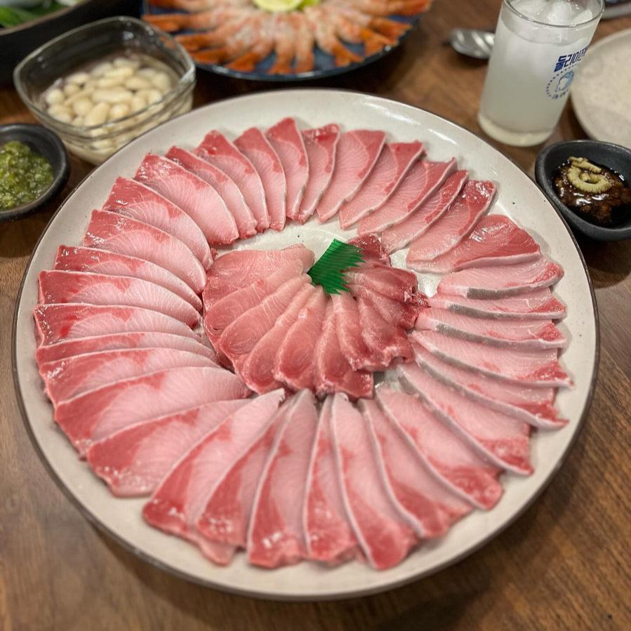 Hamachi (Yellowtail) Sashimi Set - Belly & Back Loin [방어회]