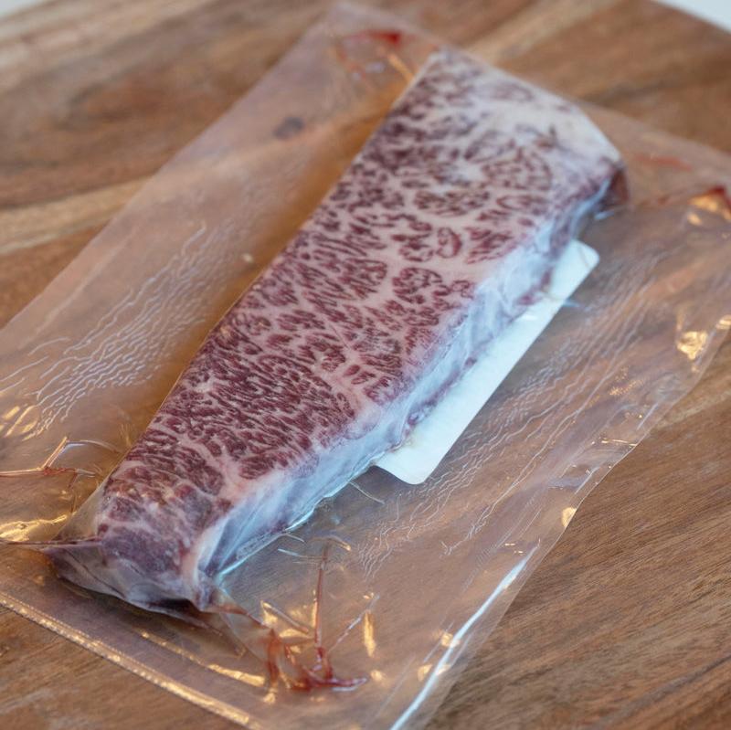 Australia Wagyu Denver Steak BMS 8/9 - Full Trimmed [호주와규 덴버 살치살]