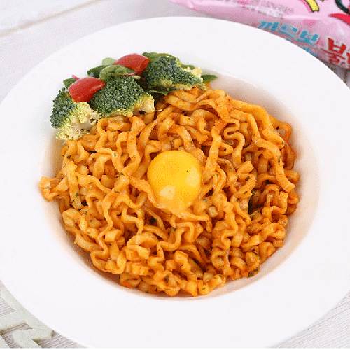 Buldak Spicy Ramen, Carbonara Hot Chicken Ramen, Korean Stir-Fried Instant Noodle, 5 Pack