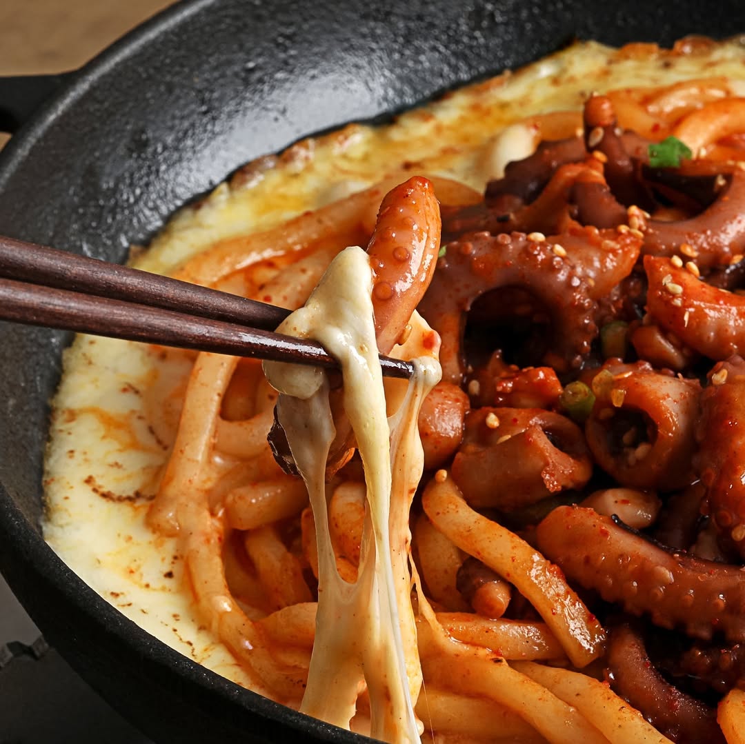 Stir-Fried Octopus from Korea (더 실한 낙지볶음)